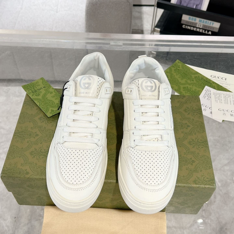 G*u*i casual shoes